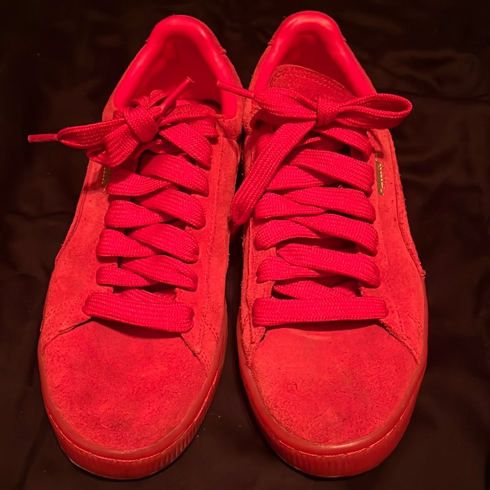 Suede Puma, size 7